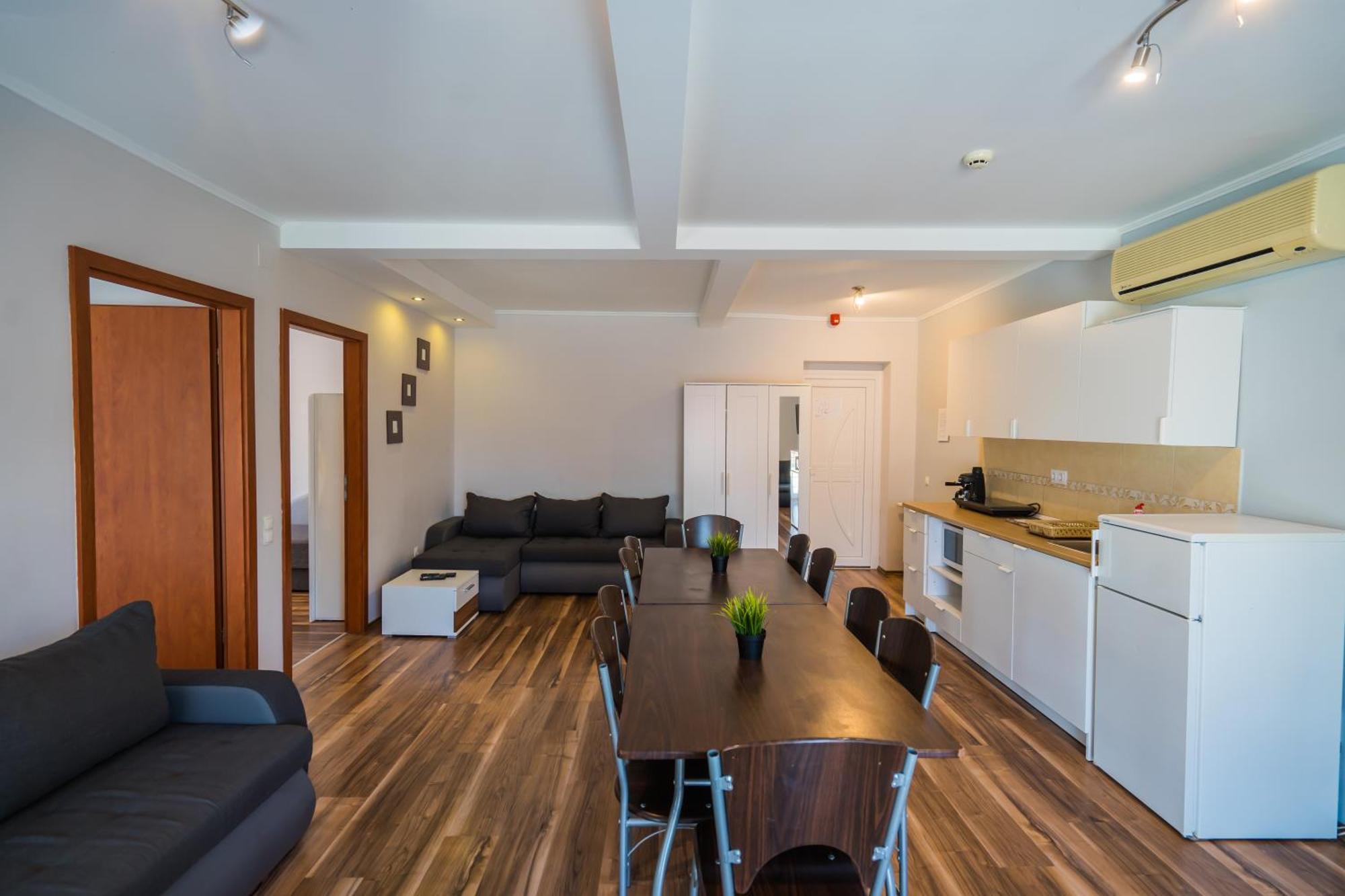 Riviéra Apartmanház Siófok Exterior foto
