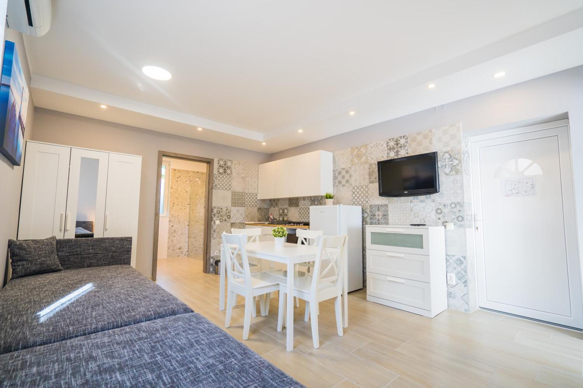 Riviéra Apartmanház Siófok Exterior foto