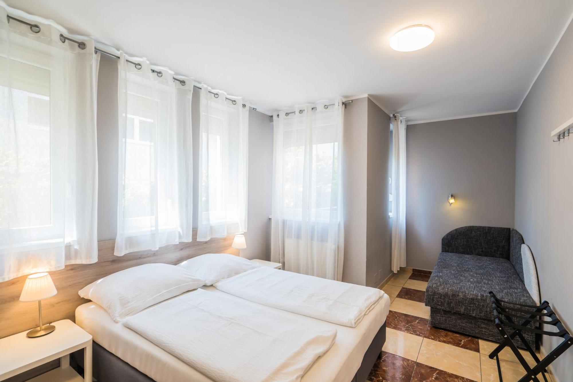 Riviéra Apartmanház Siófok Exterior foto